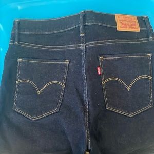 Levi jeans female size 29 high rise super skinny never worn